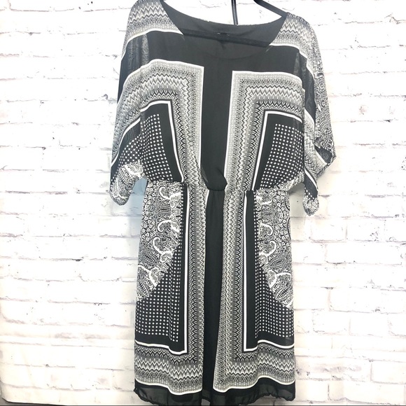 Dress - Picture 1 of 2